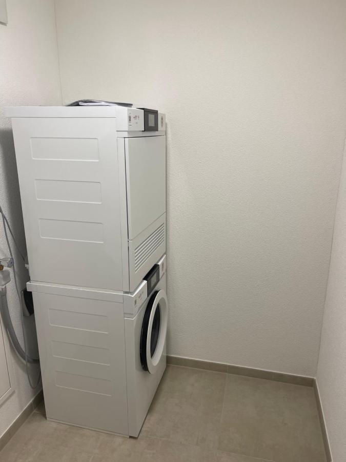 Onyx , 3 Min To Piazza Grande Apartment โลการ์โน ภายนอก รูปภาพ